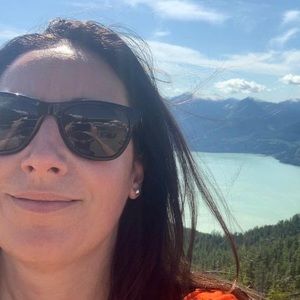 Meet your Posher, Karolyn